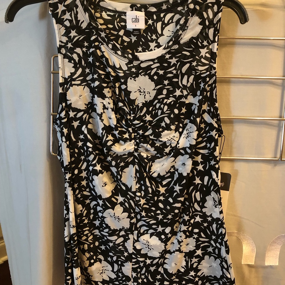 CAbi Flower Burst Top